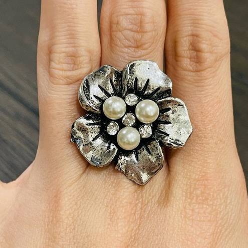 Pearl and Rhinestone Adjustable Flower Ring