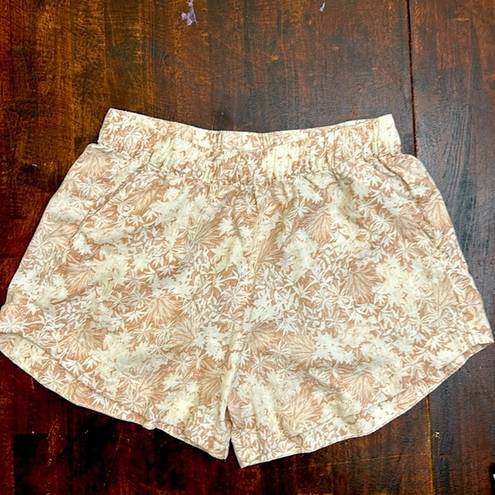 Patagonia Women’s  short size medium floral