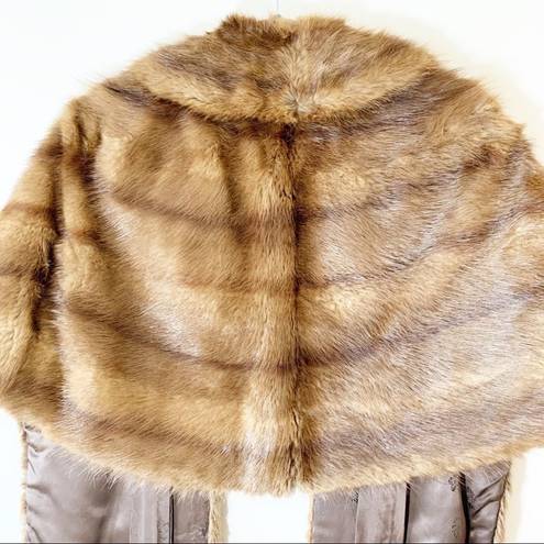 Vintage Mink Fur Stole Cape Capelet Winter Luxury Wrap Pockets Size undefined