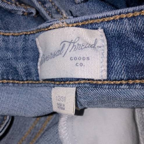 Universal Threads Universal Thread high rise slim straight size 12/31