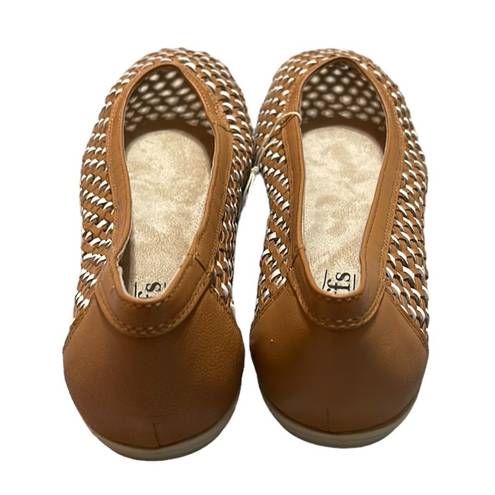 Cliffs  White Mountain Leather Flats Faylie Cognac and White Women's Size 10M