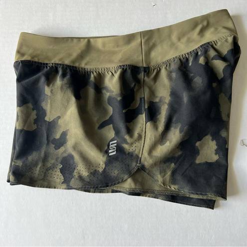 Second Skin camo athletic running shorts green size small