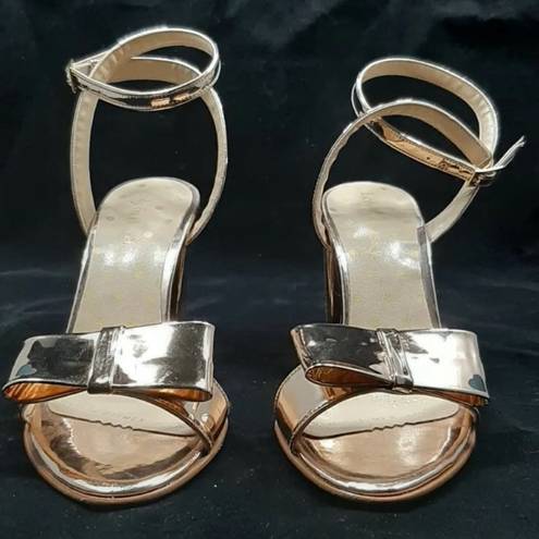 Modcloth Loly in the Sky Rose Gold Block Heels Ankle Strap Bow & Heart  Size 7.5