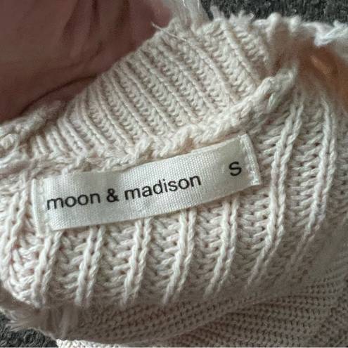 moon&madison Anthropologie moon & madison distressed sweater