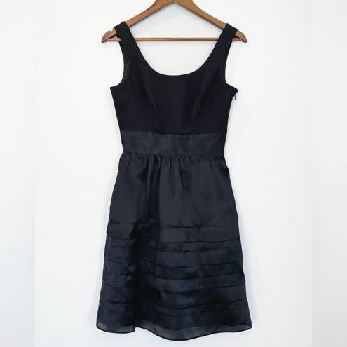 White House | Black Market  Fit & Flare Silk Cocktail Dress Black Size 0 EUC