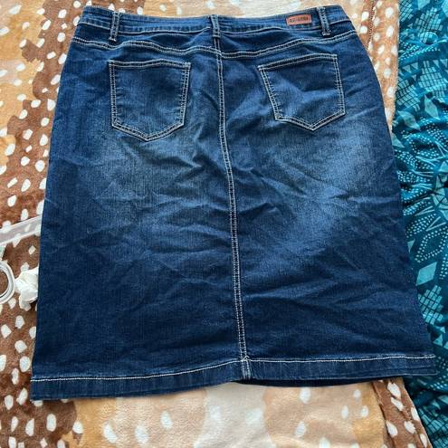 Be Girl Jean skirt Size 2X Dark Wash