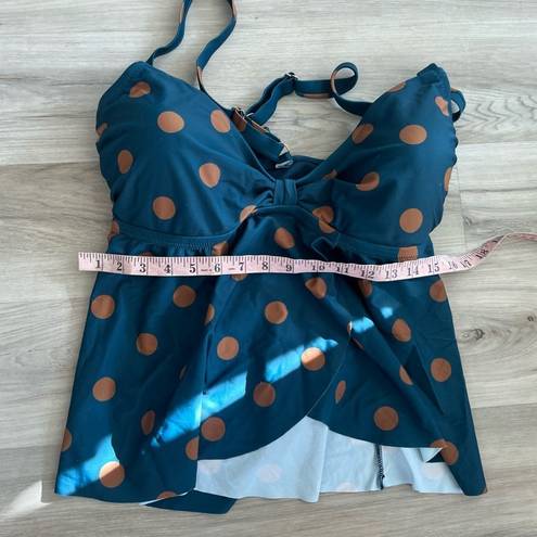 Raisin's NWT  Curve 22 W Atlantic Tankini Polka Dot Swim Top