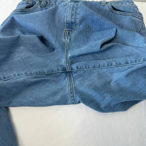 L.L.Bean  Classic Fit High Rise MOM Jeans Light Wash Size 14