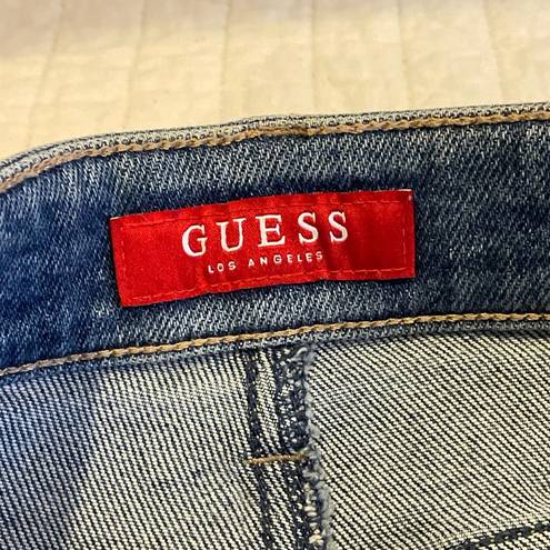 Guess Women’s Skinny Jeans / Distressed Knee / Size 30