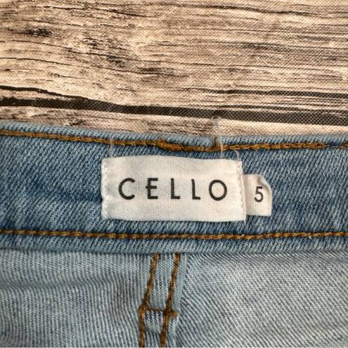 Cello  Women's High Rise Straight Leg Light Blue Jeans 5 Distressed Thick Denim