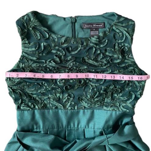 Jessica Howard Green Sleeveless Cocktail Dress Size 6 Petite