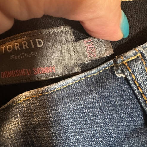 Torrid  Bombshell Skinny Premium Stretch Distressed Ripped Jeans Women Sz 22XT