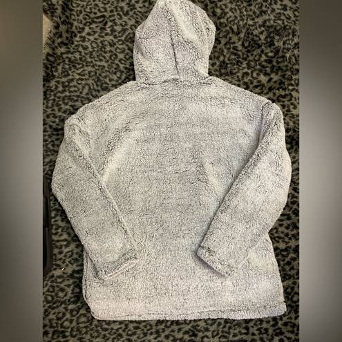 32 Degrees Heat  (Large) White and Gray Fur Hoodie