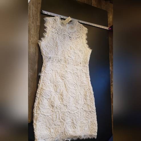 Sans Souci  crochet lace short bridal dress White Size Large