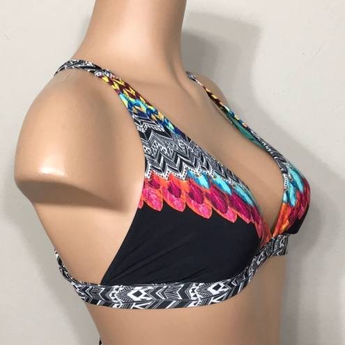 Jessica Simpson  triangle feather print bikini. M-top/L-bottom. NWT