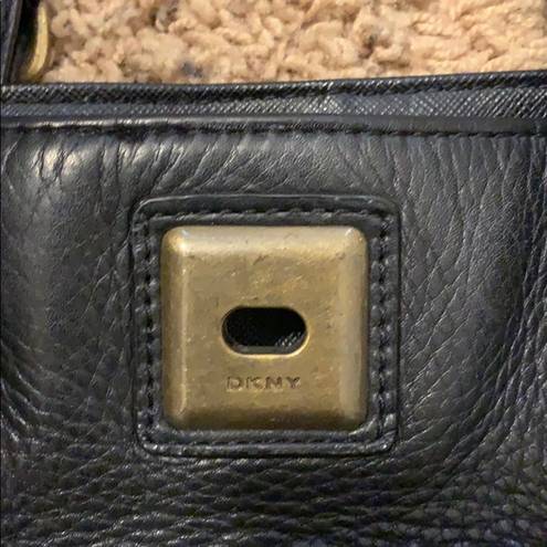 DKNY  leather purse