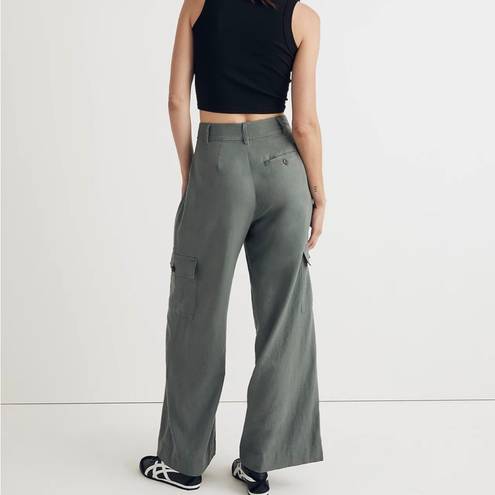 Madewell  Wide Leg Cargo Pants in Linen Blend Architect Green