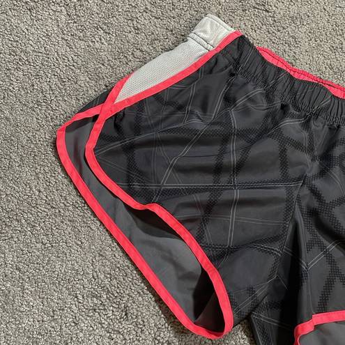 Xersion  Semi Fit Neon Pink & Black Athletic Short | Size S