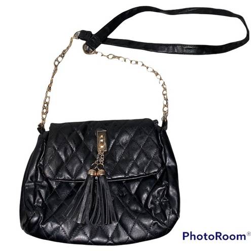 Black Diamond 🎓  Patterned Flap Faux Leather Bag with Gold Chain Strap