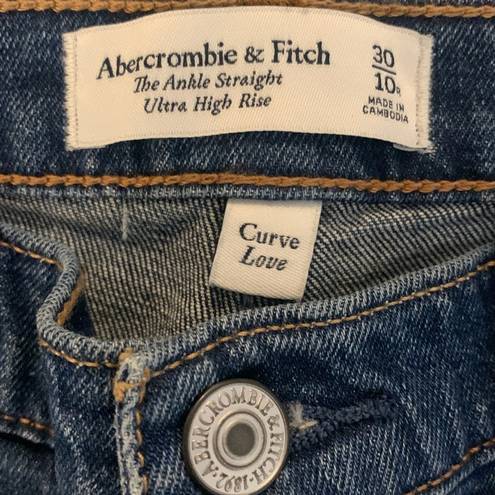 Abercrombie & Fitch NWT Abercrombie Curve Love Ankle Straight Ultra High Rise Size 30 or 10 Regular