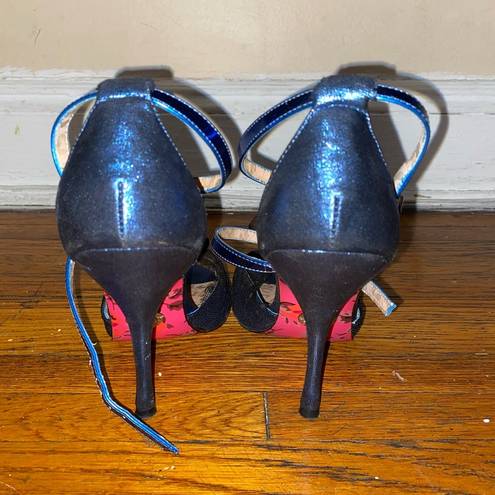 Betsey Johnson  sandals - size 8