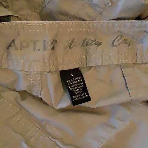 Apt. 9  Utility Capri Size 4 (Preowned)