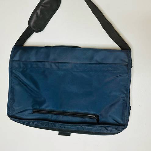 NWT SOLO Navy Expandable 15.6” Laptop Messenger Briefcase Shoulder Bag