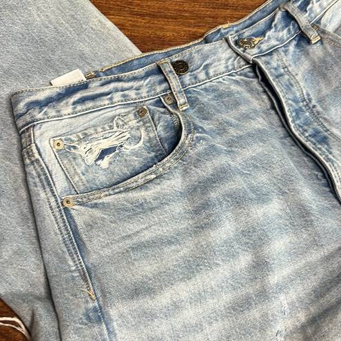 American Eagle  Boyfriend Relaxed Fit Distressed Jeans