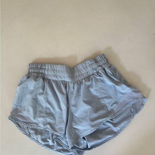 Lululemon  Hotty Hot Short || 2.5 - Blue Linen