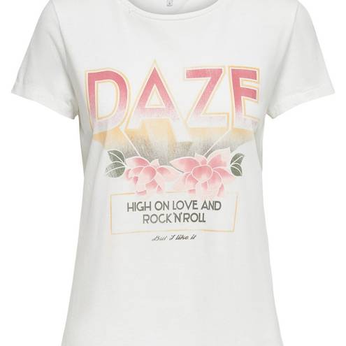 Only NWOT DAZE High On Love & Rock N Roll Tee