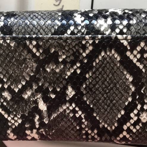 London Fog New  Snakeskin Large Wallet 4 section