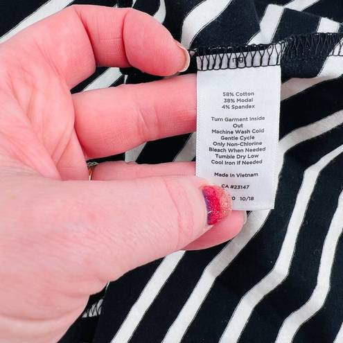 Talbots  Ruffle Knee Length Midi Wrap Skirt Black White Striped Small Stretch