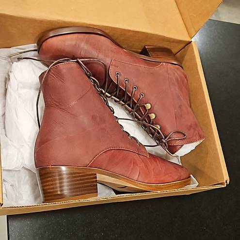 Christy Dawn 💕💕 The Dawn Boot ~ Mahogany 7 New In Box