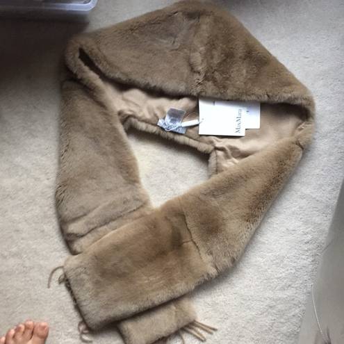 Max Mara  Rabbit fur hoodie scarf