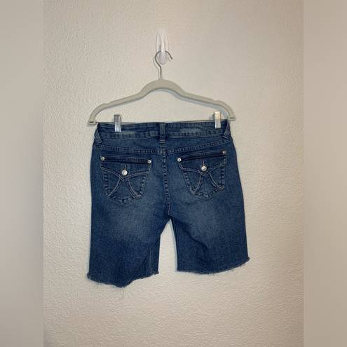 Bermuda Delia‘s Reese  Blue Jean Shorts Woman/Junior 7/8 Y2K Raw Hem