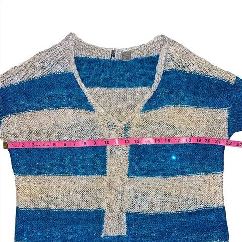 BKE  blue and tan striped sequin shirt sleeve knit sweater size M