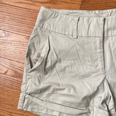 New York & Co. 7th Avenue Khaki Shorts Size 2