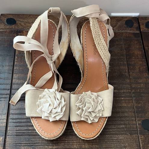 Kate Spade  Espadrille Wedge Sandals Flower Size 8.5