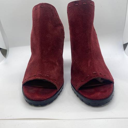 Chelsea & Violet  Tess Suede Block Heel Mules in Burgundy womens sz 8.5