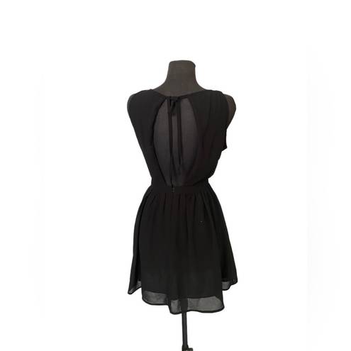 Sans Souci  Wrap  Black dress