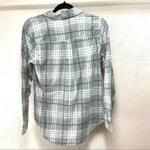 Old Navy  The Classic Flannel Shirt