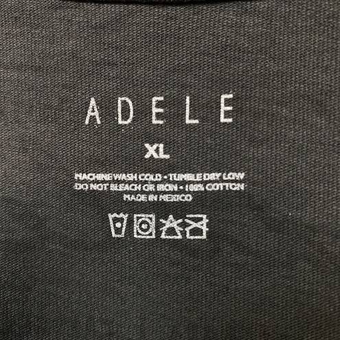 Weekends with Adele tshirt size extra large 