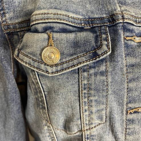 Nicole Miller  New York Denim Jean Jacket SMALL Blue MEd Wash Button Front Cotton