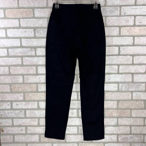 St. John  Signature High Rise Straight Leg Jeans in Black Size 2