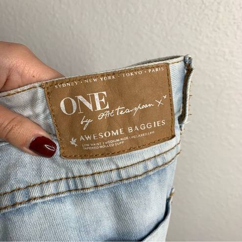 One Teaspoon One by  Awesome Baggies Distressed Jeans Size 28