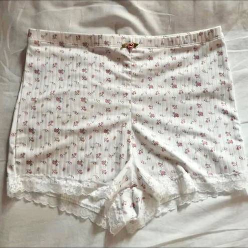 Brandy Melville  Copycat Pajama Shorts Top Set