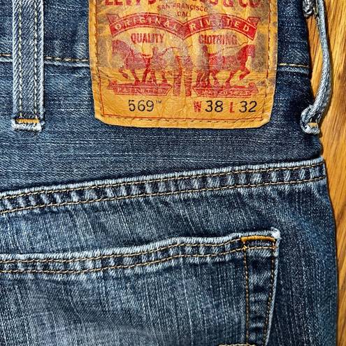 Levi’s Cute  569 Cutoff Jean Shorts!