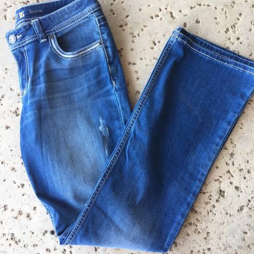 Apt. 9  Med Wash Bootcut Wiskered Great Fit SZ 12