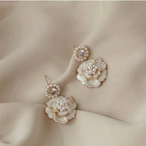 Elegant Flower Dangle Drop Earrings for Women Gold