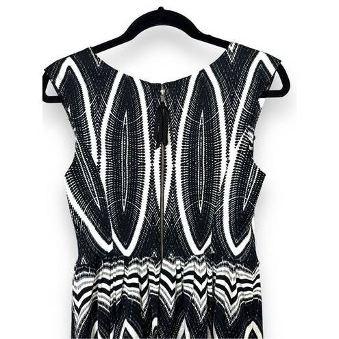 Tracy Reese  Fit and Flare Black and White Dress with pockets